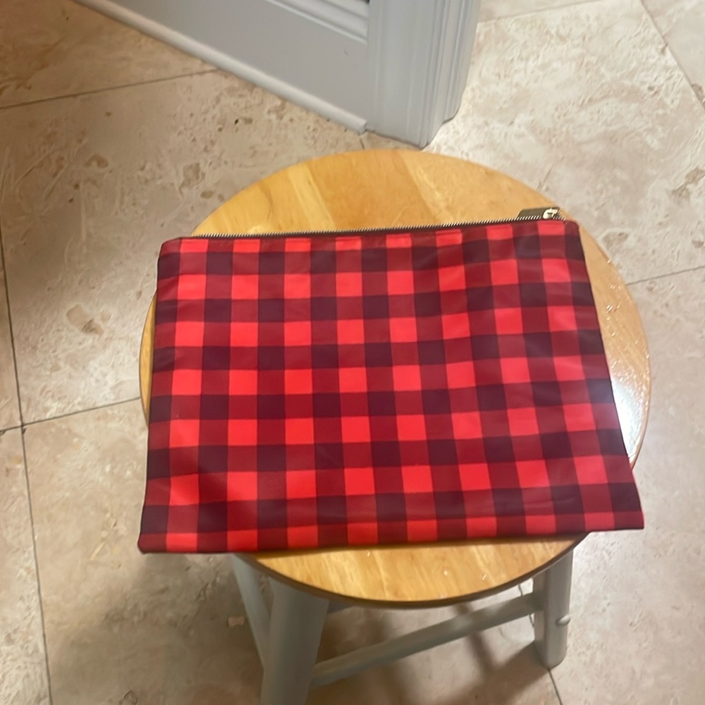 Buffalo check clutch